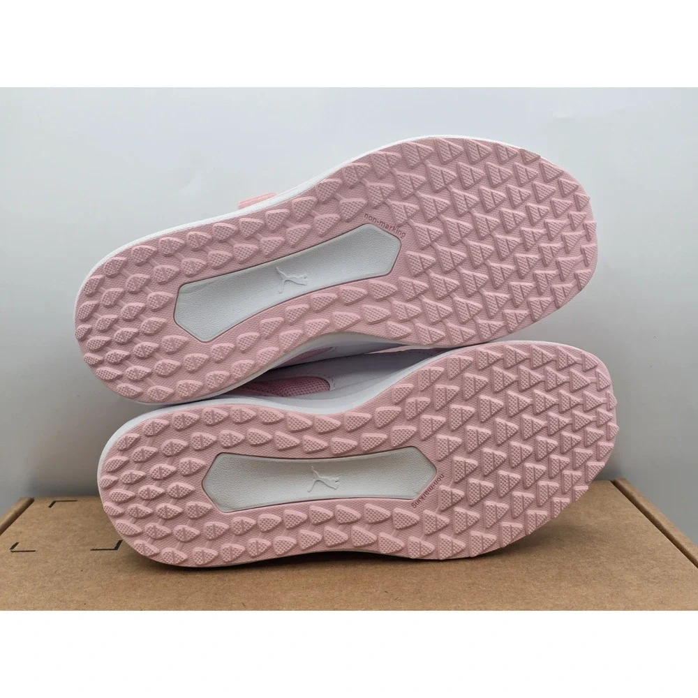 NEW Puma Children's‎ Twitch Runner Sneakers - Color Pink/White - Size 3 Child